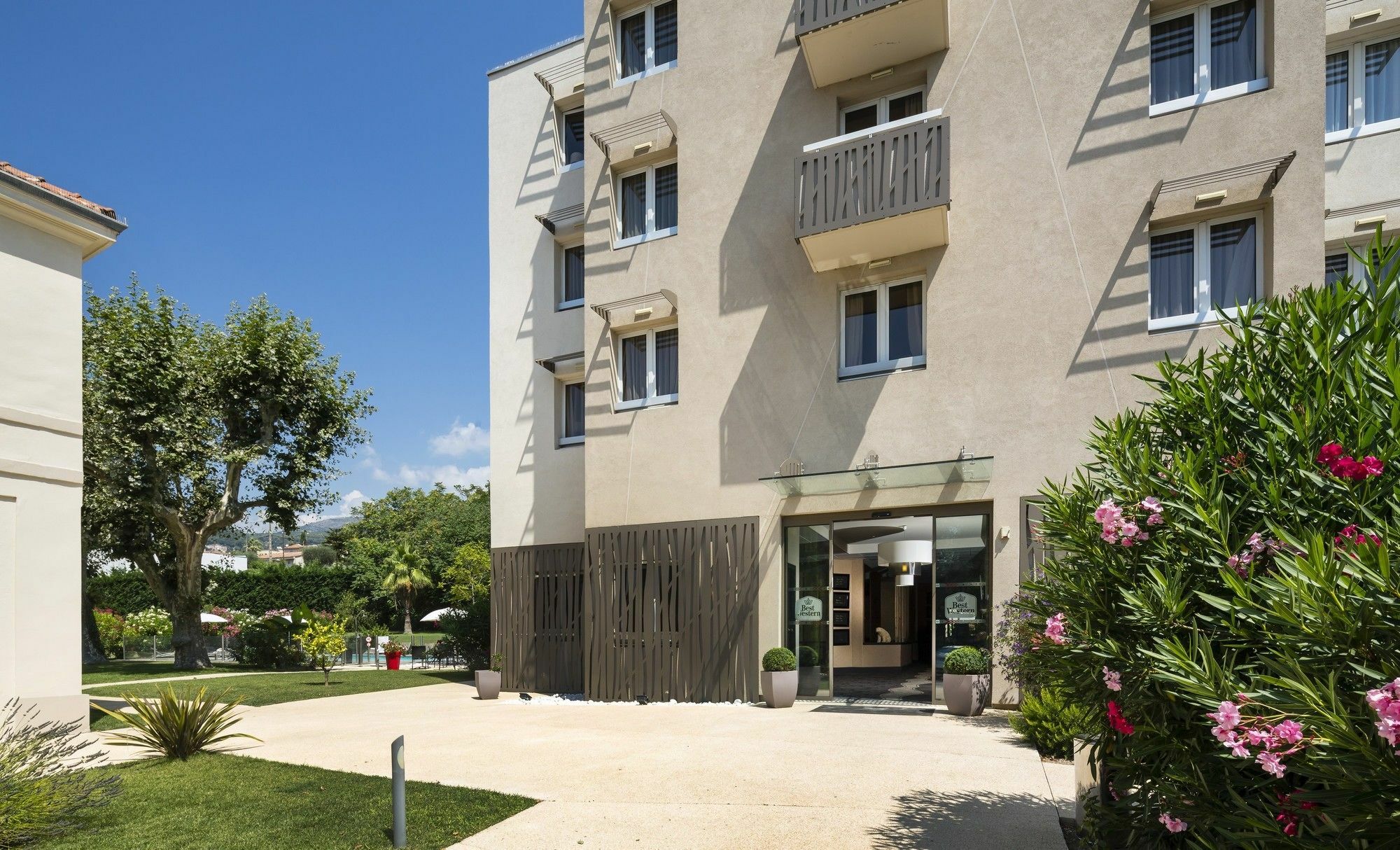 Best Western Plus Elixir Грас Екстериор снимка